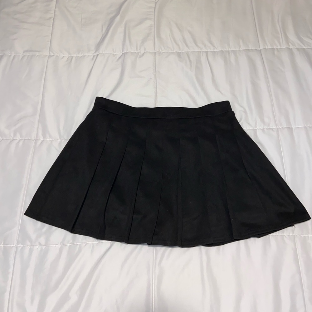 Black Full Pleated Skort